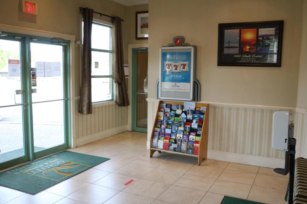 Quality Inn & Suites 1000 Islands Gananoque Εξωτερικό φωτογραφία