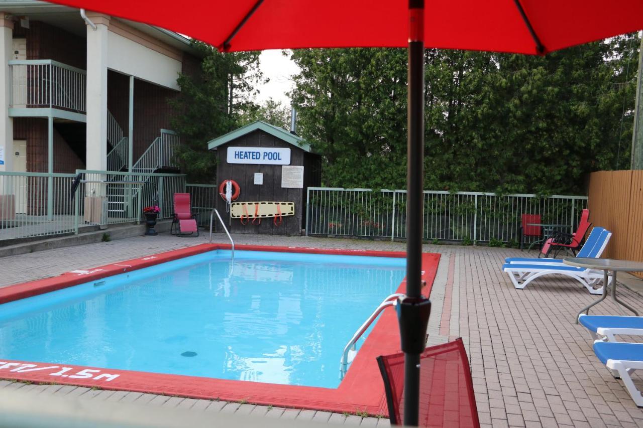 Quality Inn & Suites 1000 Islands Gananoque Εξωτερικό φωτογραφία