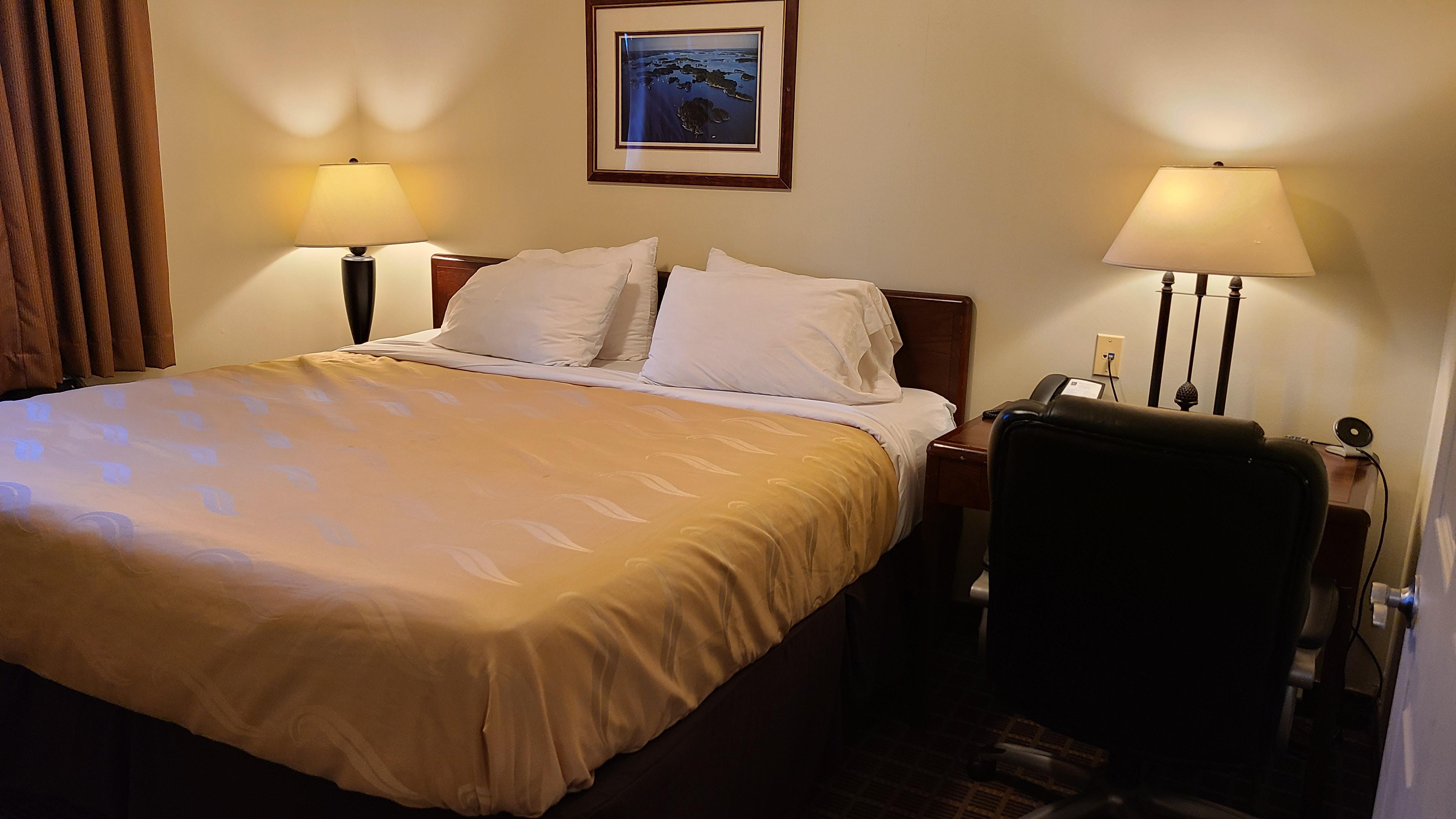 Quality Inn & Suites 1000 Islands Gananoque Εξωτερικό φωτογραφία
