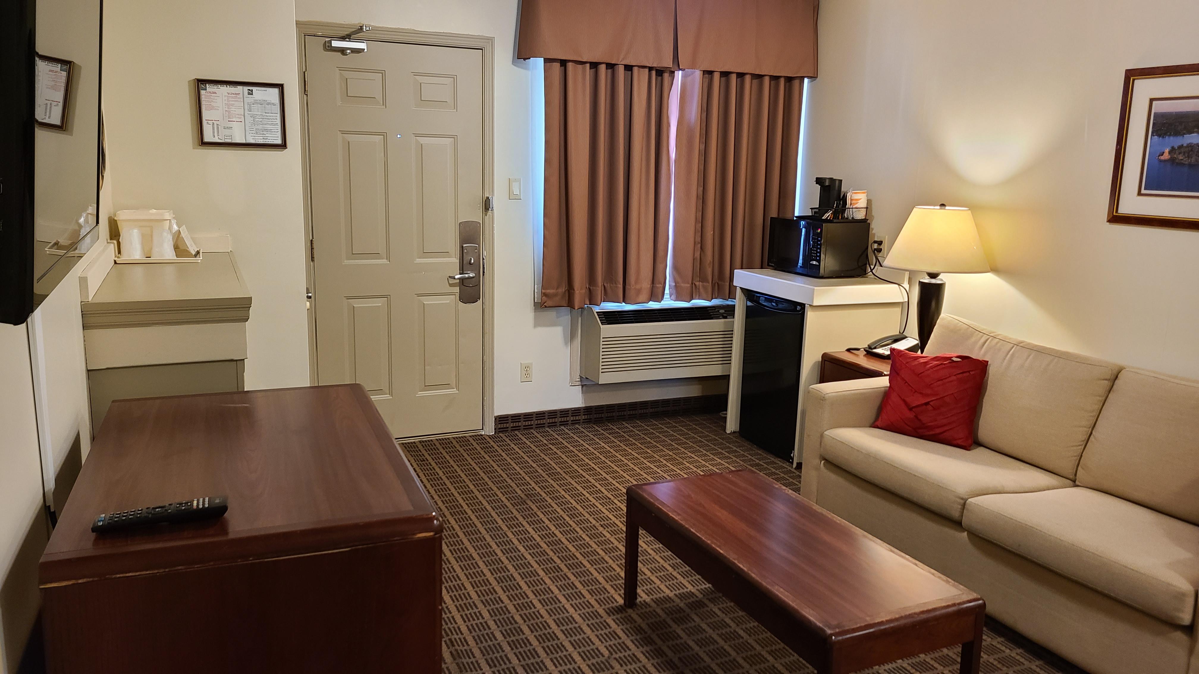 Quality Inn & Suites 1000 Islands Gananoque Εξωτερικό φωτογραφία