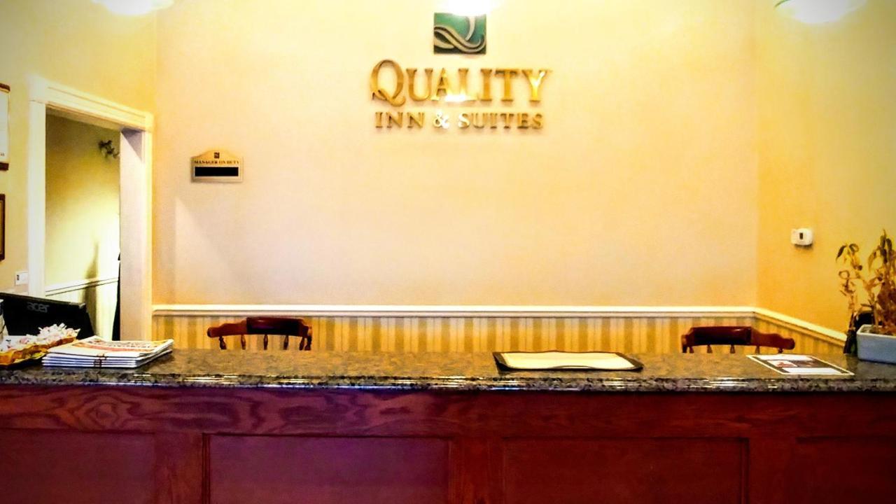 Quality Inn & Suites 1000 Islands Gananoque Εξωτερικό φωτογραφία